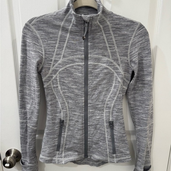 Lululemon Women's Define Heathered Gray Work Out Jacket - Picture 1 of 6